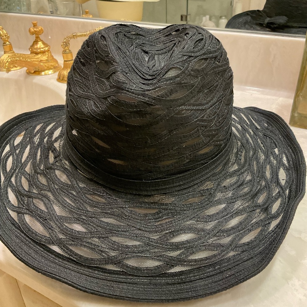 FREE with purchase of other item at list price: Lizzy Ribbon Hat, Black, Sz S - Picture 3 of 7